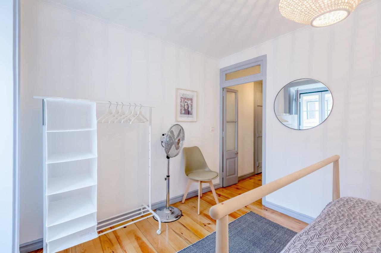 Alfama, Bright And Spacious With Private Terrace, By Timecooler ลิสบอน ภายนอก รูปภาพ