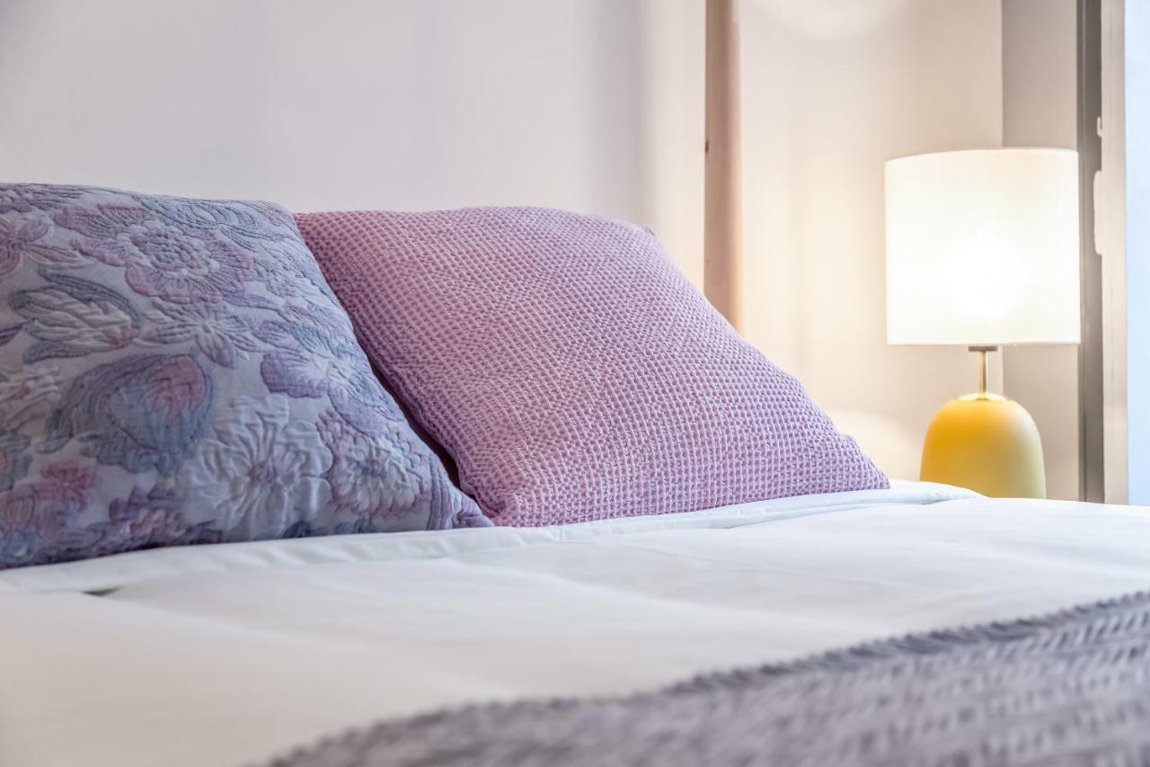 Alfama, Bright And Spacious With Private Terrace, By Timecooler ลิสบอน ภายนอก รูปภาพ