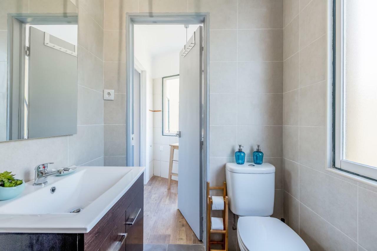 Alfama, Bright And Spacious With Private Terrace, By Timecooler ลิสบอน ภายนอก รูปภาพ