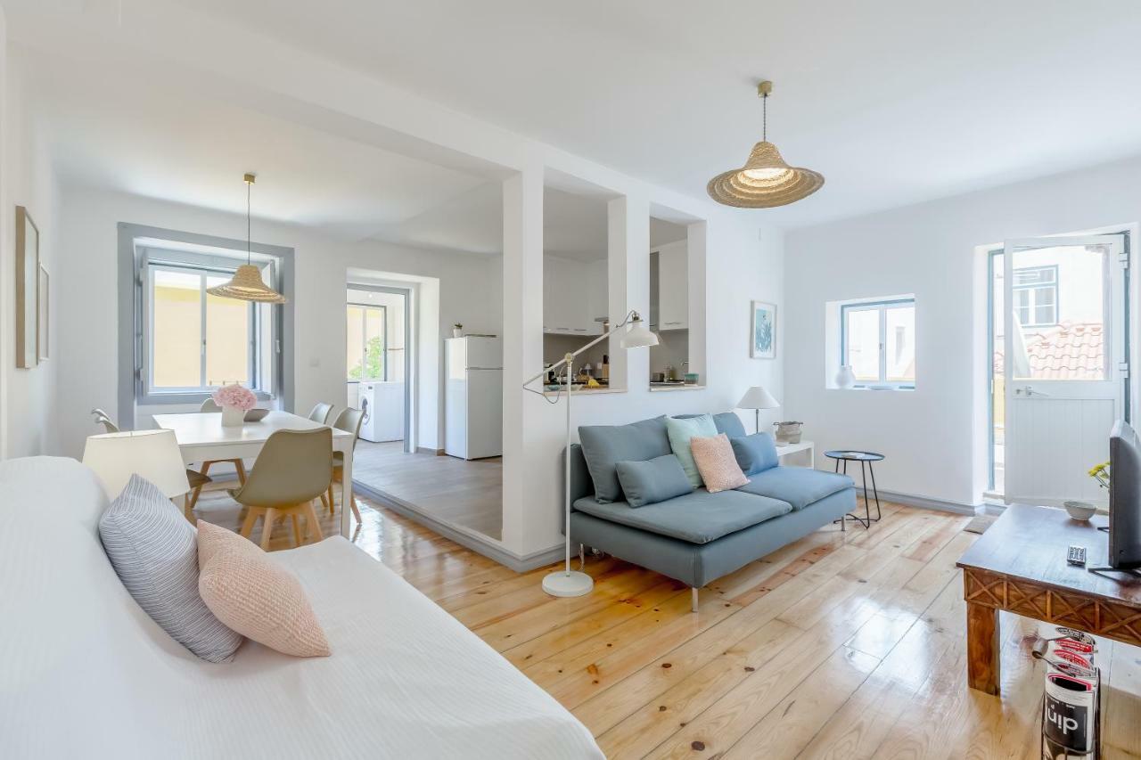Alfama, Bright And Spacious With Private Terrace, By Timecooler ลิสบอน ภายนอก รูปภาพ