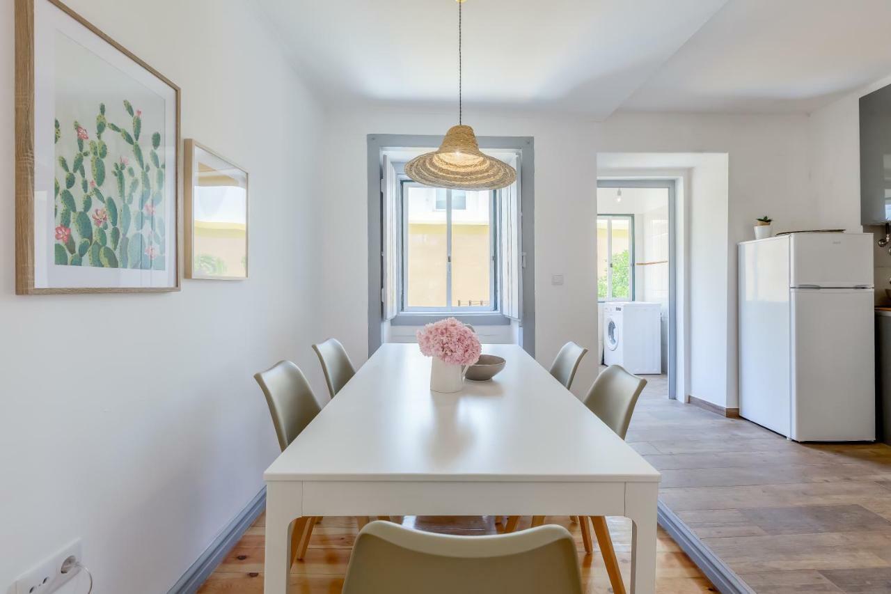 Alfama, Bright And Spacious With Private Terrace, By Timecooler ลิสบอน ภายนอก รูปภาพ