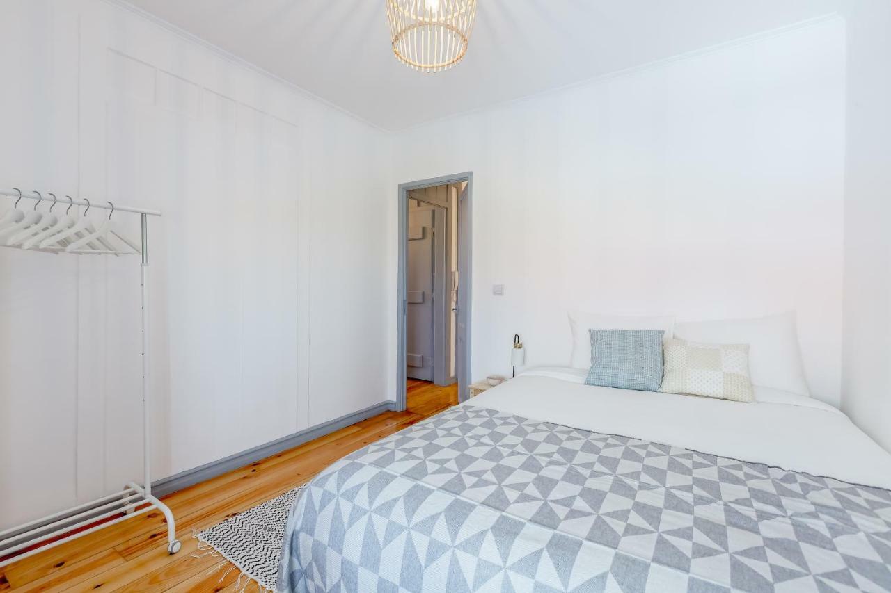 Alfama, Bright And Spacious With Private Terrace, By Timecooler ลิสบอน ภายนอก รูปภาพ
